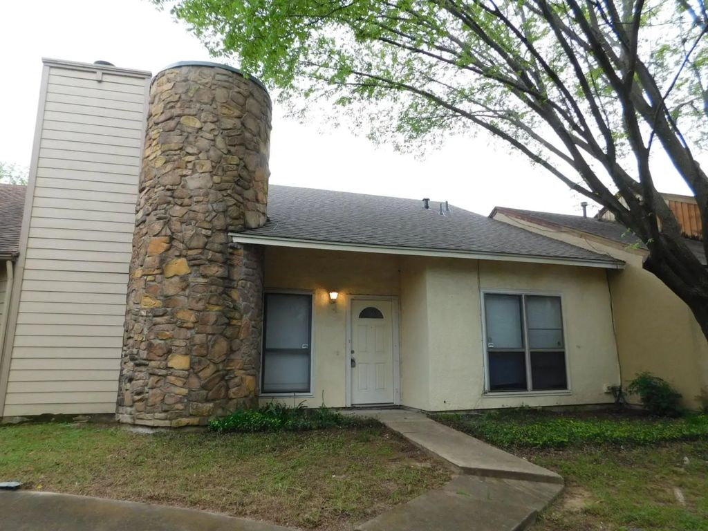 1511 Grantbrook Lane, Dallas