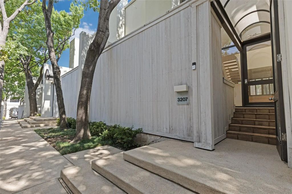3207 Armstrong Avenue 12, Dallas