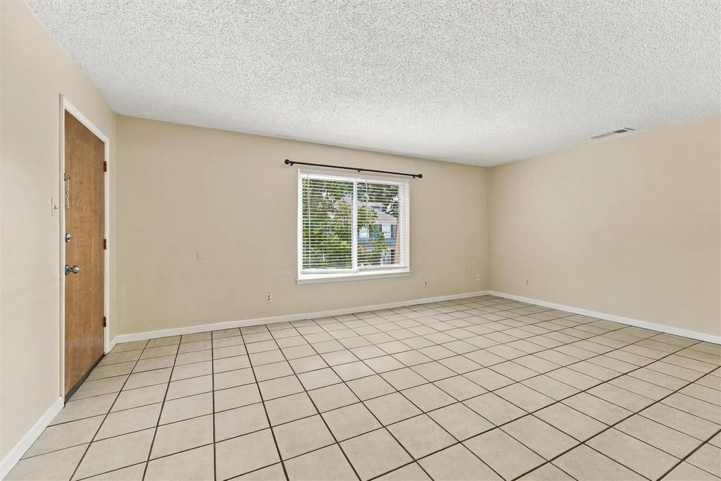 410 W Franklin Street 5, Waxahachie