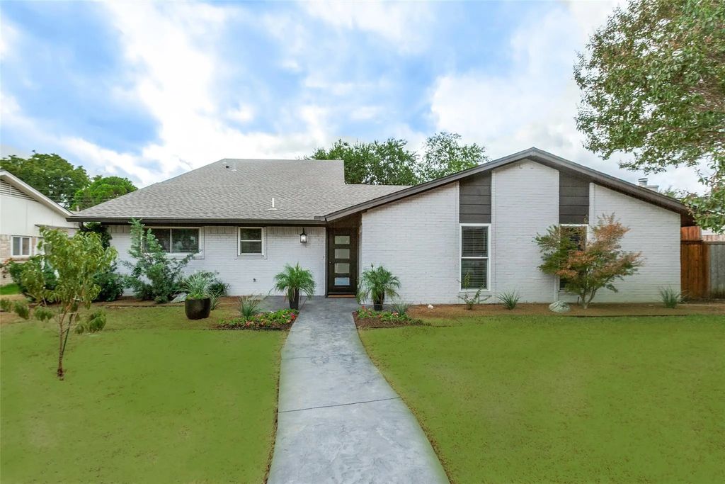 407 Pleasant Valley Lane, Richardson