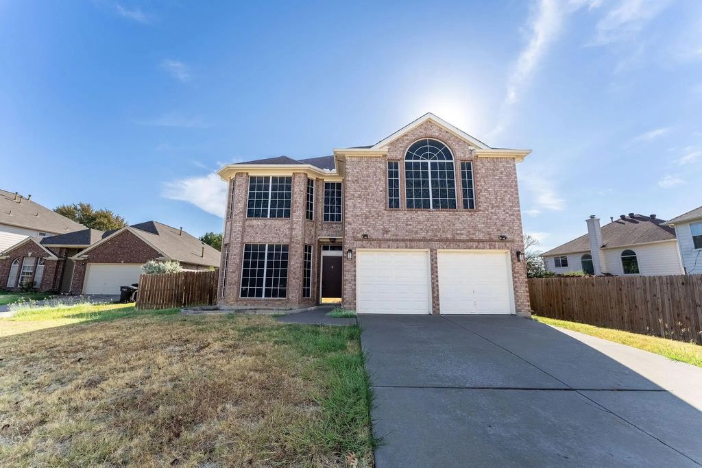 7874 Parkmount Court, Fort Worth