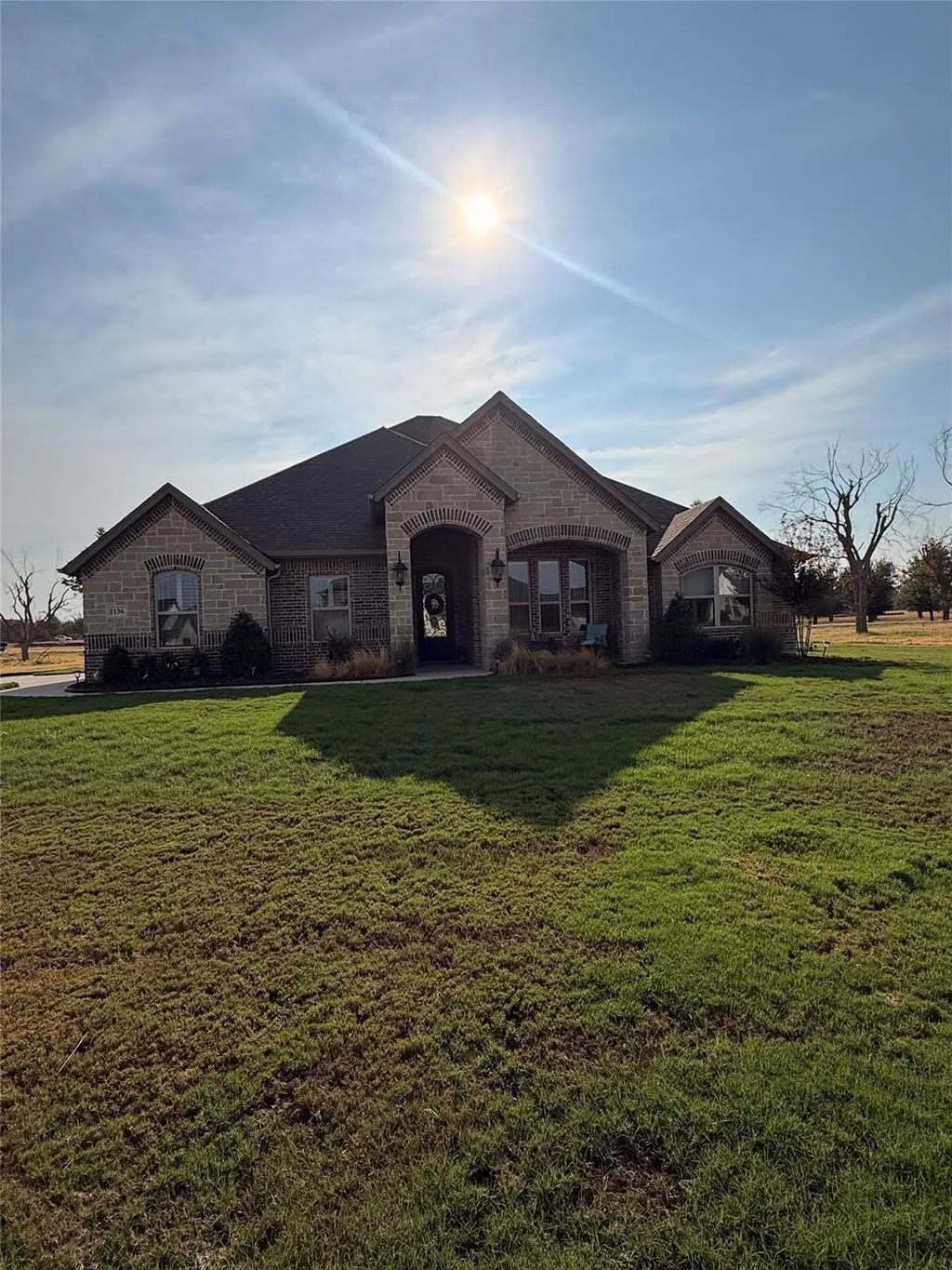 1136 Tremont Lane, Granbury