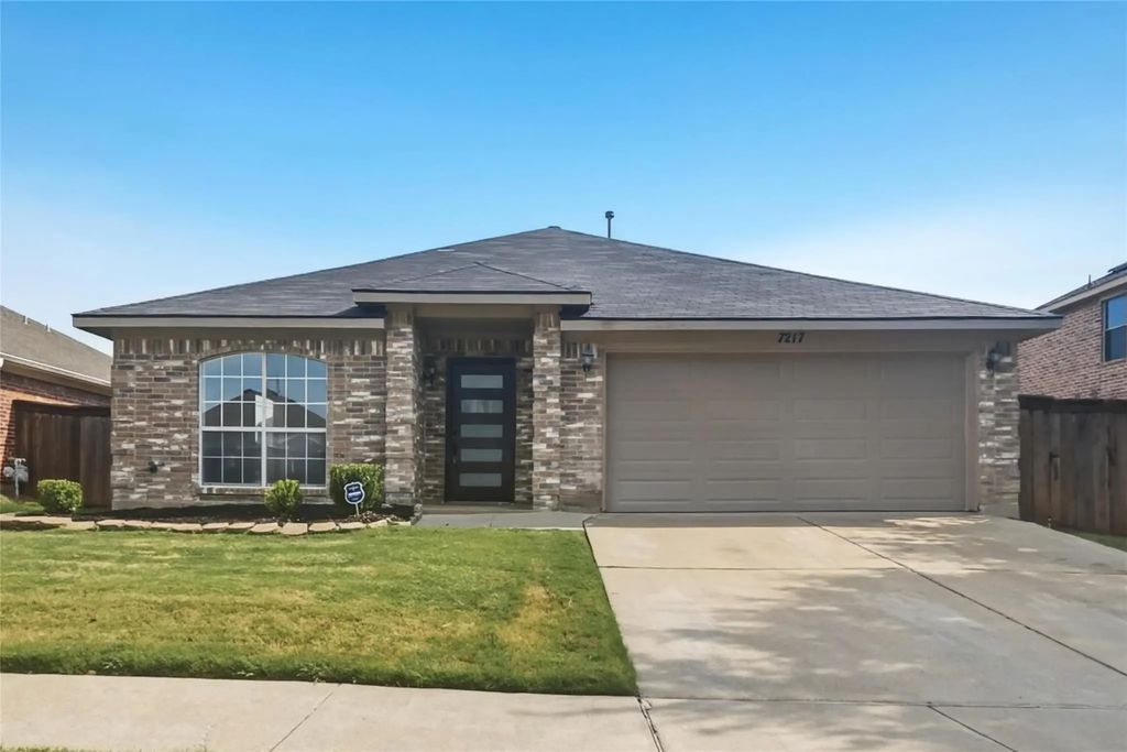 7217 Fossil Hill Drive, Arlington