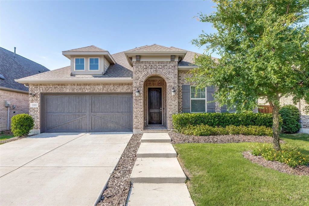 2501 War Admiral Street, Celina