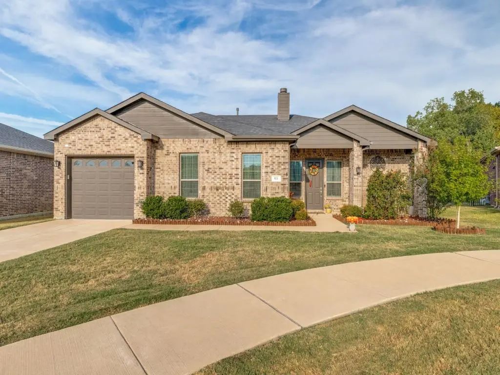 921 Hearthside Way, McKinney