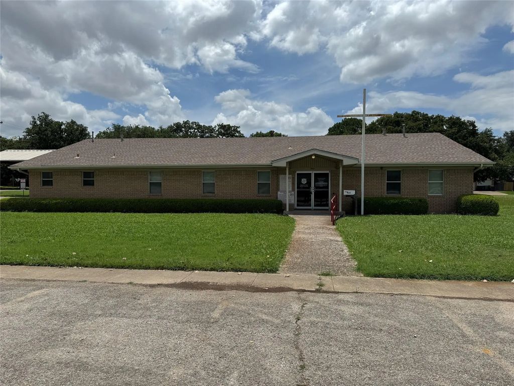 2801 Elm Street, Denton
