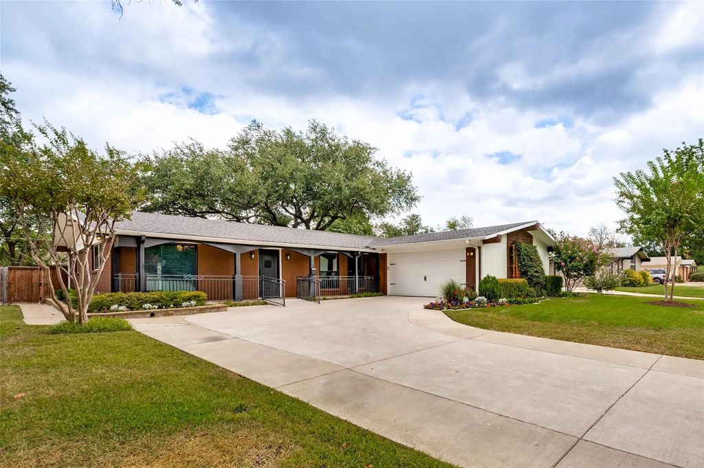 3259 Saint Croix Drive, Dallas