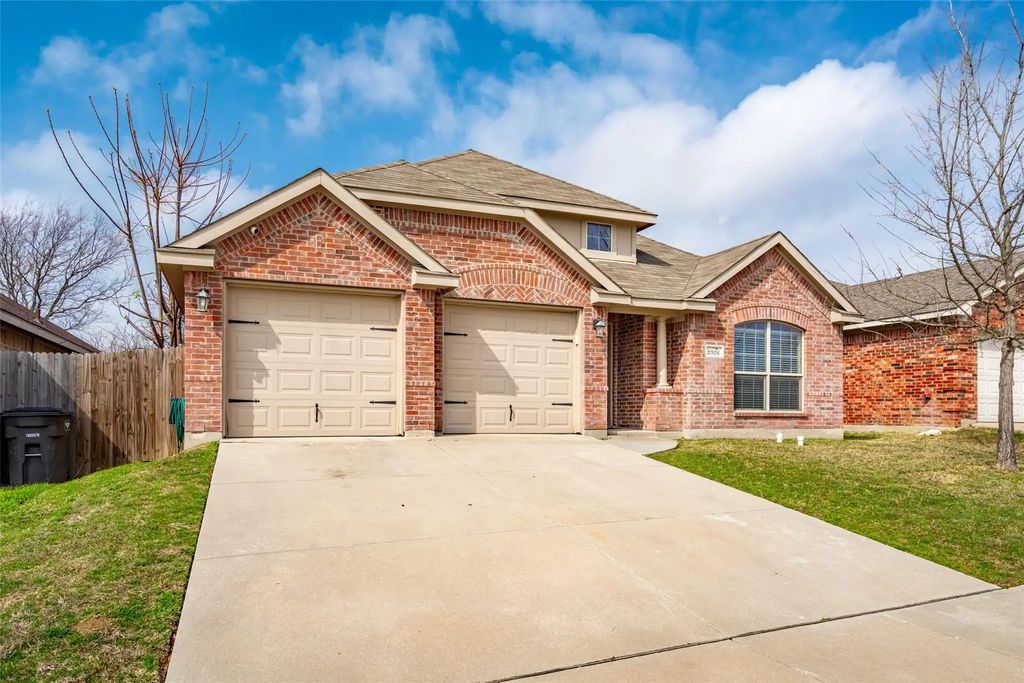 2308 Wakecrest Drive, Fort Worth