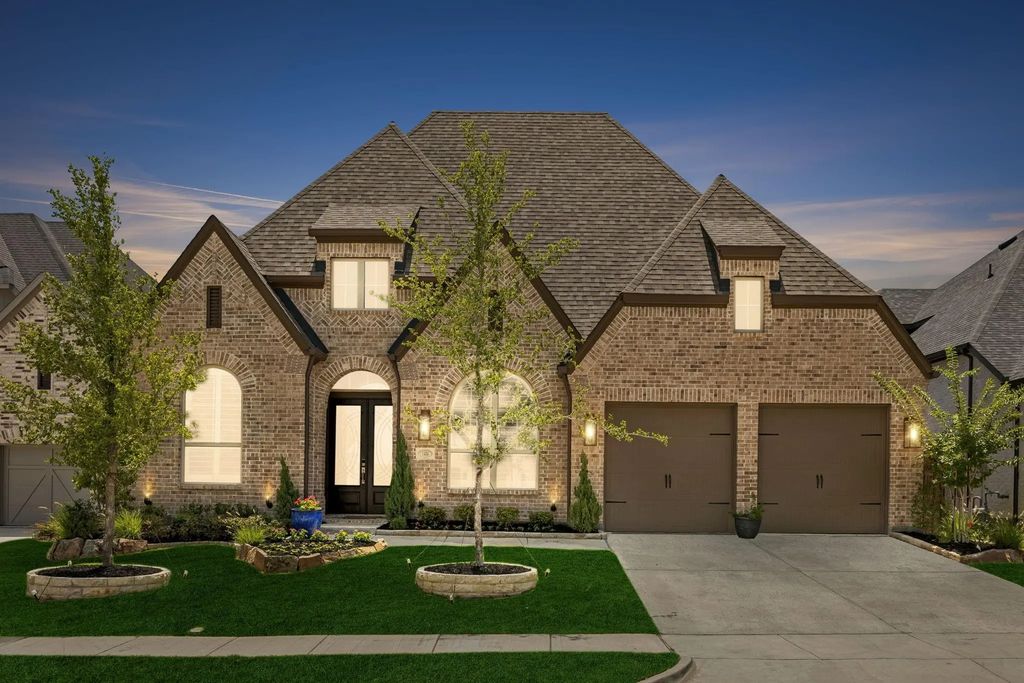 1404 Buttercup Avenue, Aubrey