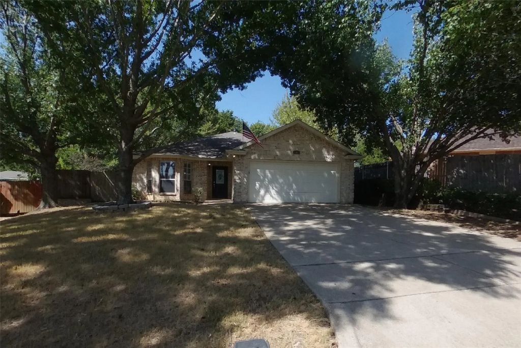 1706 Fern Drive, Mansfield