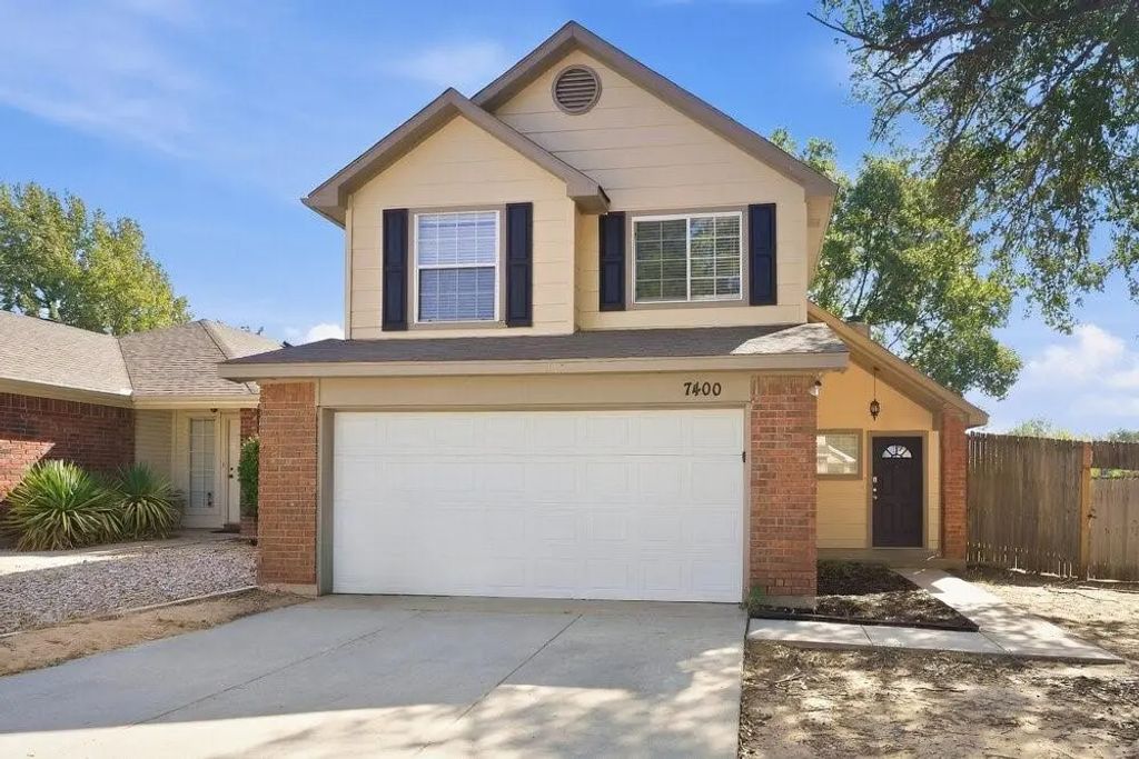 7400 Ashcroft Circle, Fort Worth