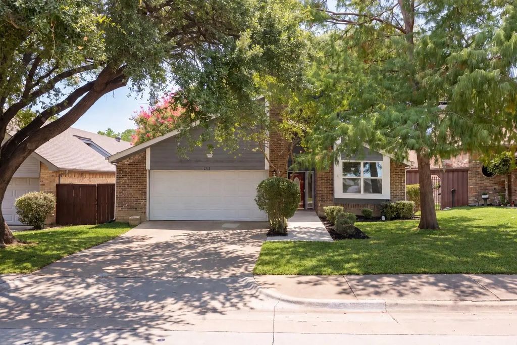 2713 Belmeade Drive, Carrollton