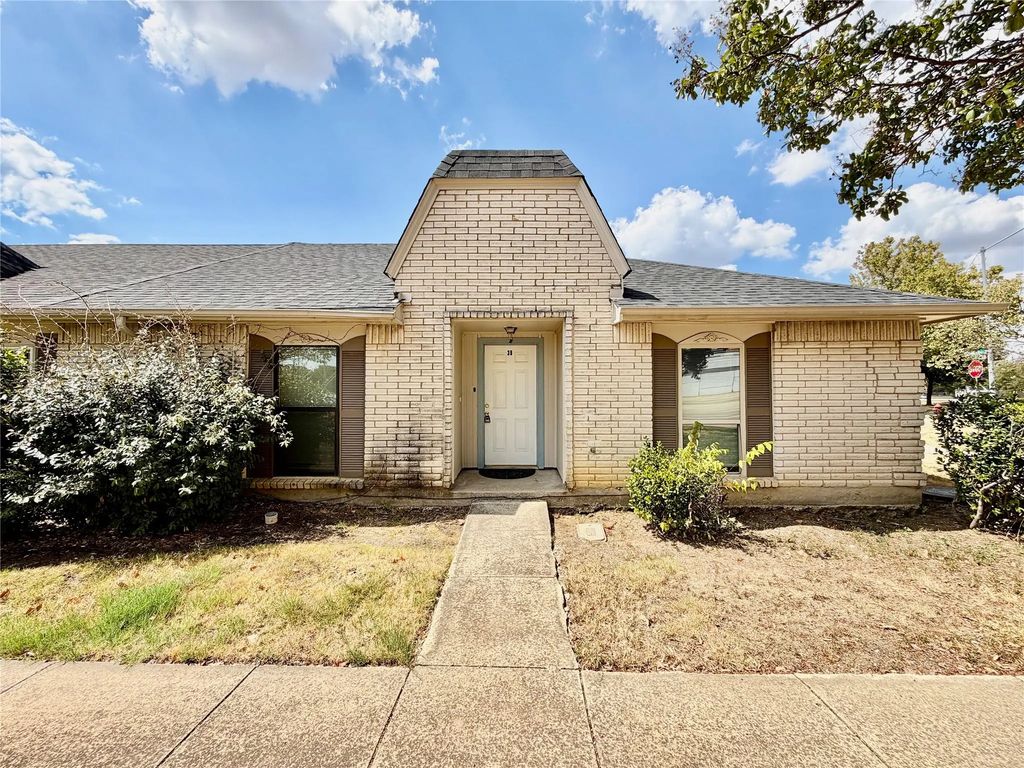 35 W Mountain Lane 43, Grand Prairie