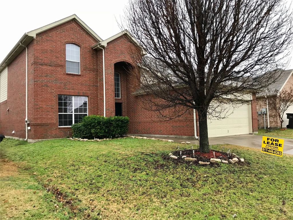 413 Mystic River Trail, Fort Worth