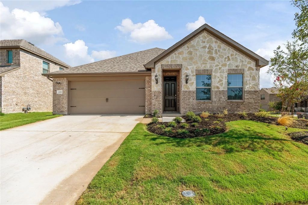 1253 Carinna Drive, Anna