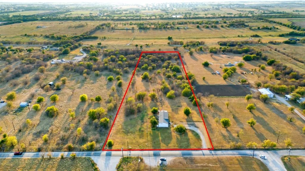 549 County Road 4733, Rhome