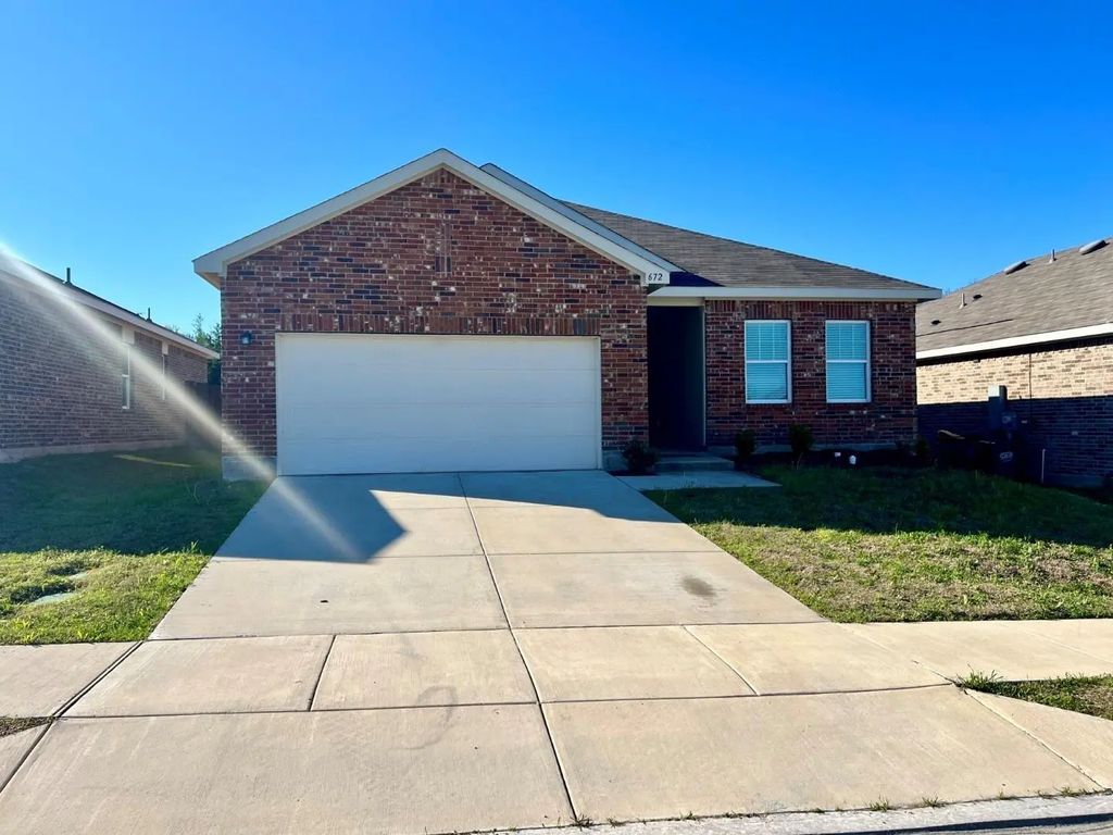 672 Crestridge Drive, Lavon