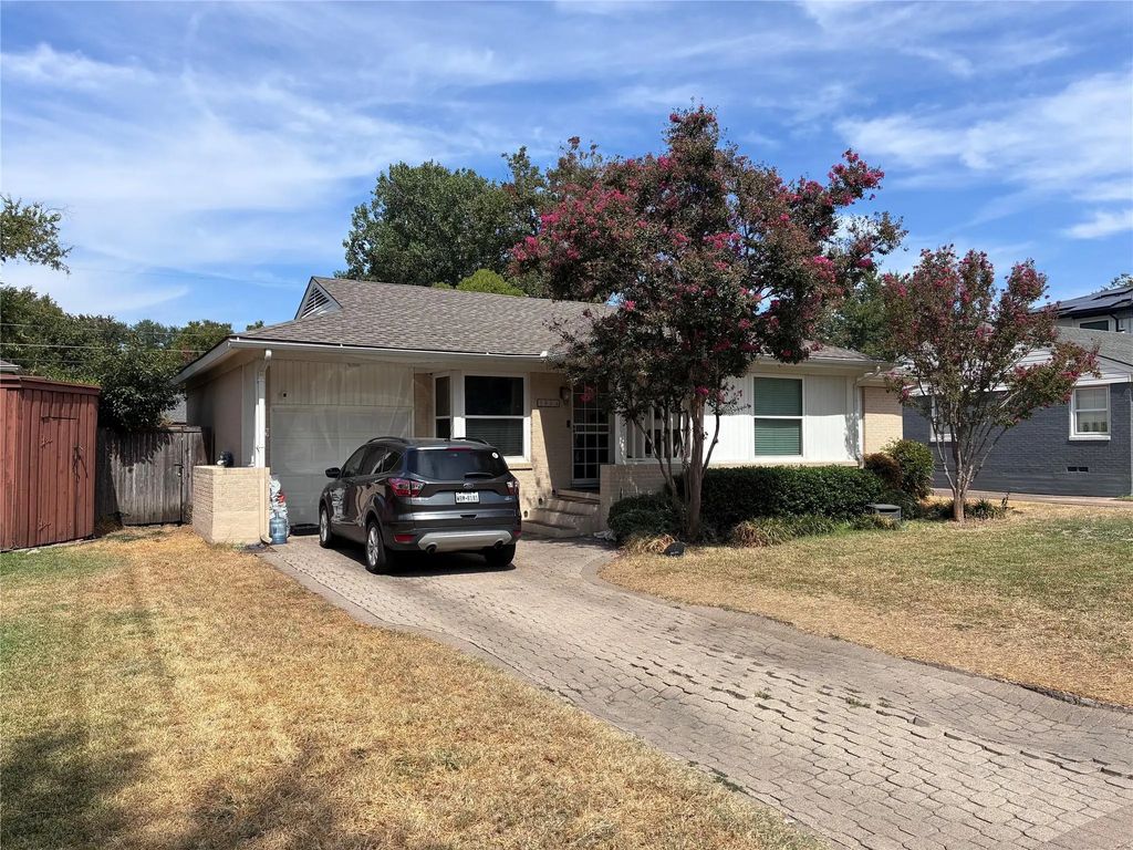 3823 Gaspar Drive, Dallas