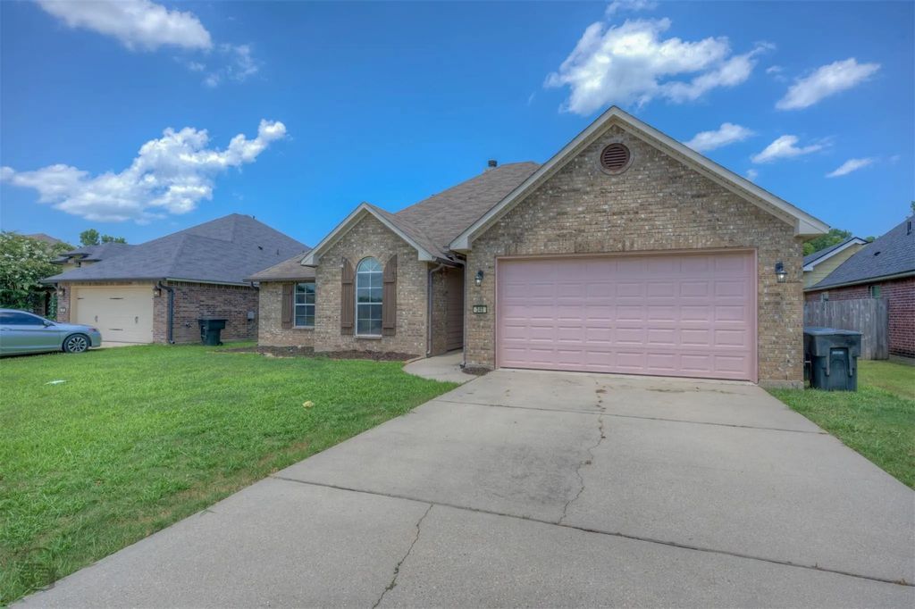 340 Avondale Lane, Bossier City