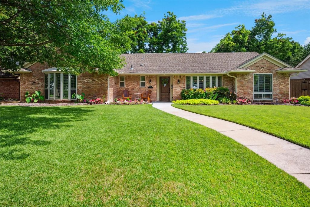 3334 Regent Drive, Dallas