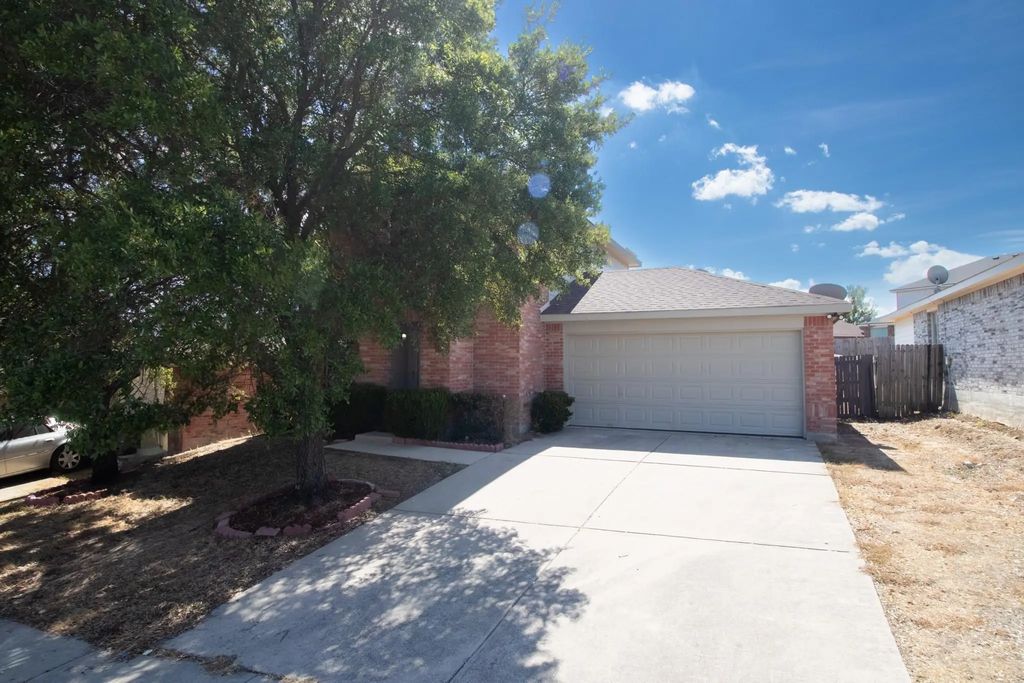 1626 Sax Leigh Drive, Dallas