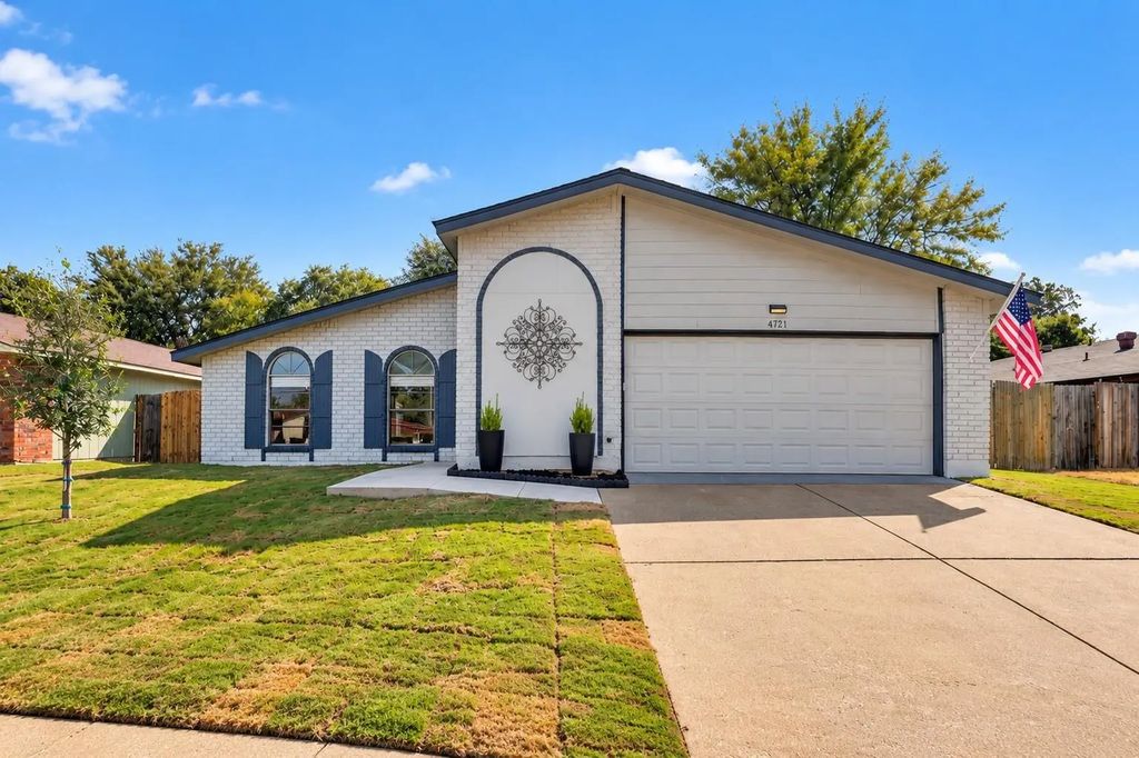 4721 Woodfield Drive, Arlington