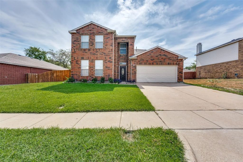 814 White Dove Drive, Arlington