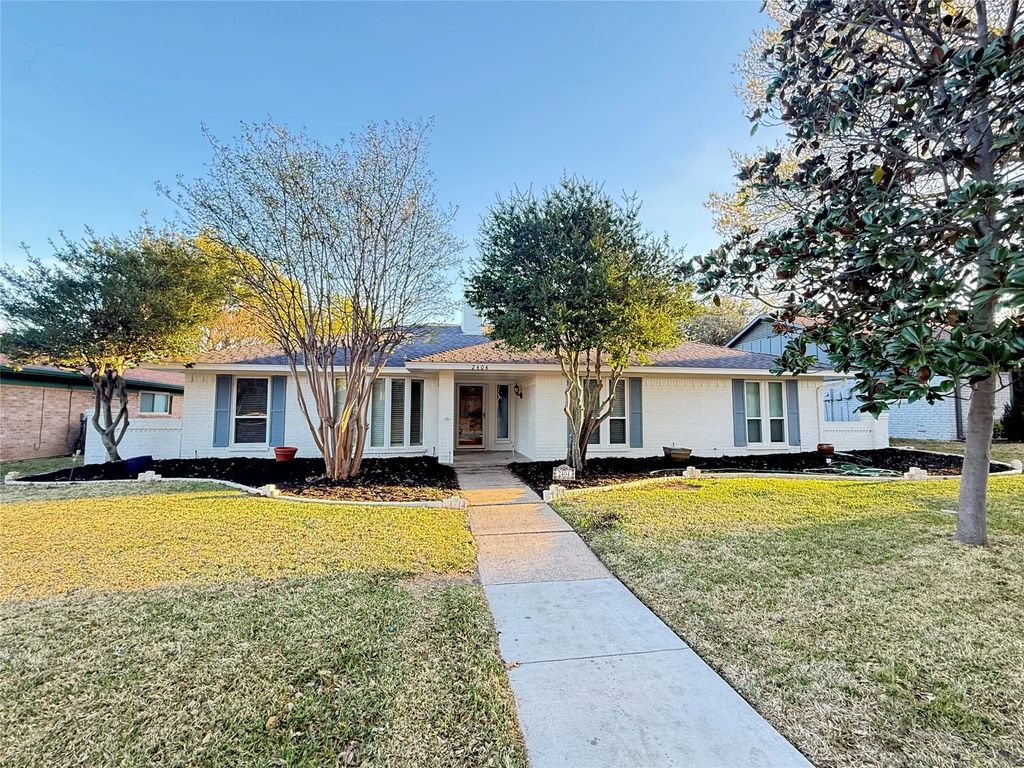 2404 Deep Valley Trail, Plano
