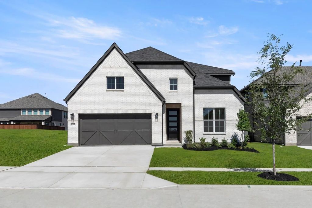 5309 Hybern Avenue, Aubrey