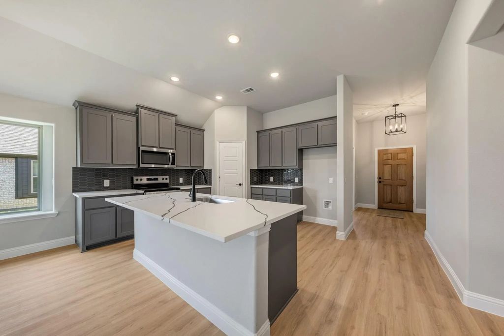 2453 Sundial Lane, Cleburne