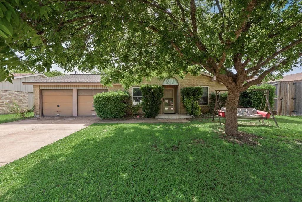 6536 Wakefield Road, North Richland Hills