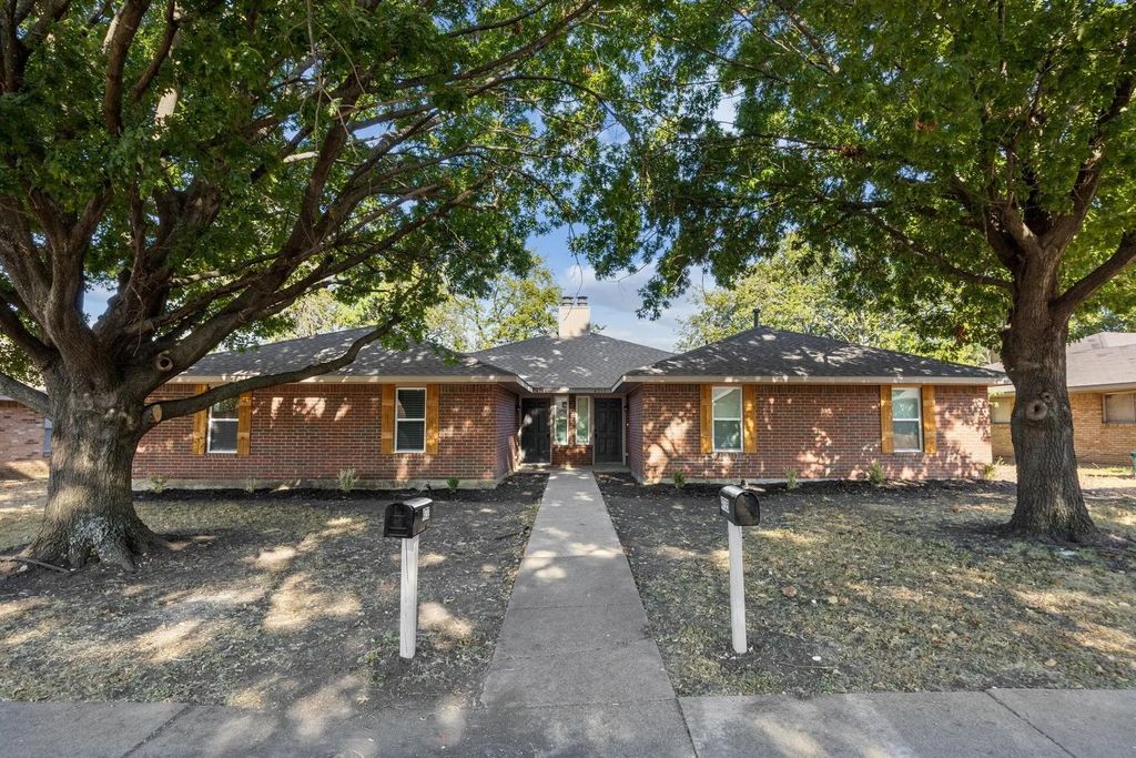 4733-4735 Berridge Lane, Dallas