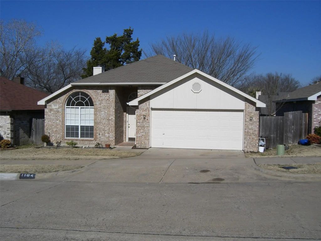 1104 Parker Court, Cedar Hill