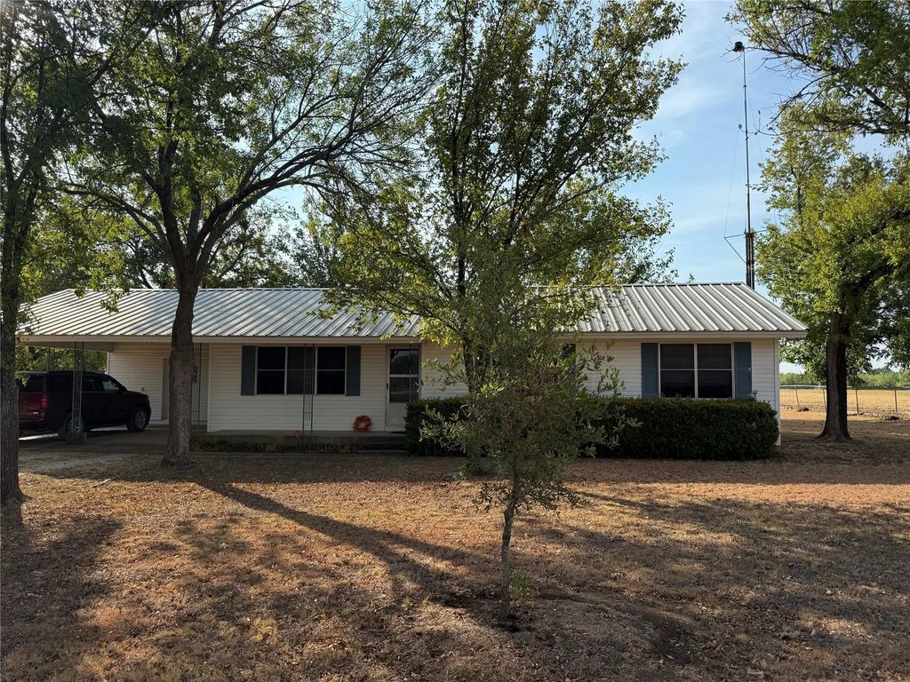 467 County Road 2371, Meridian