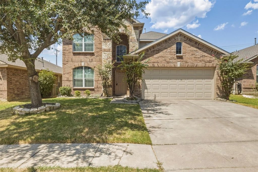 507 Moonrise Drive, Arlington