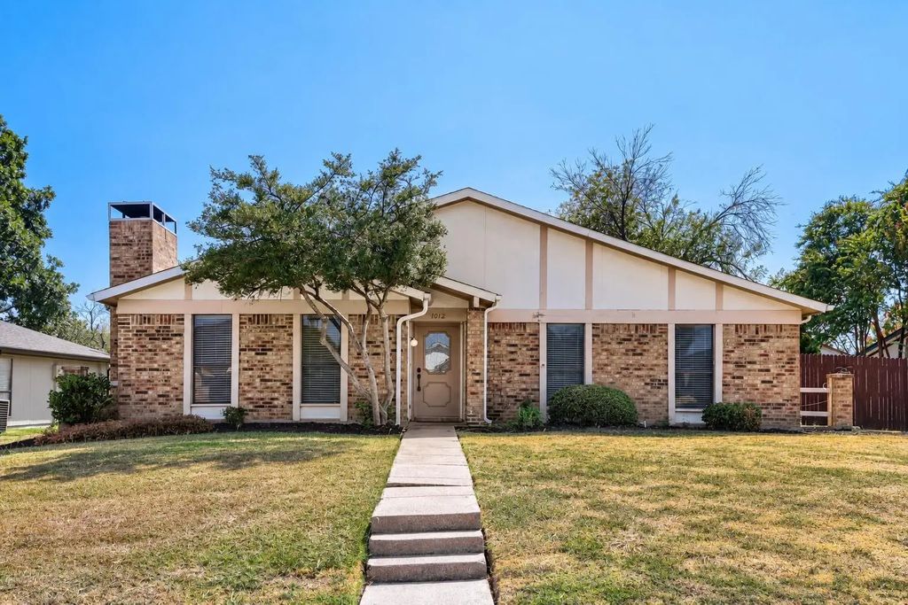 1012 Bellflower Drive, Carrollton