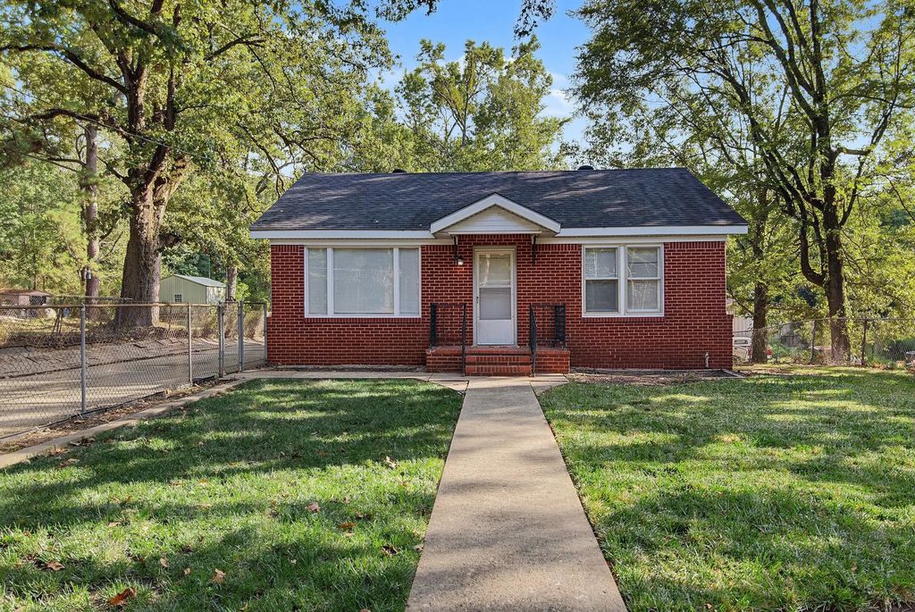 5687 Jefferson Paige Road, Shreveport