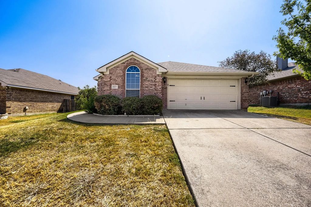6221 Brooklynn Drive, Fort Worth