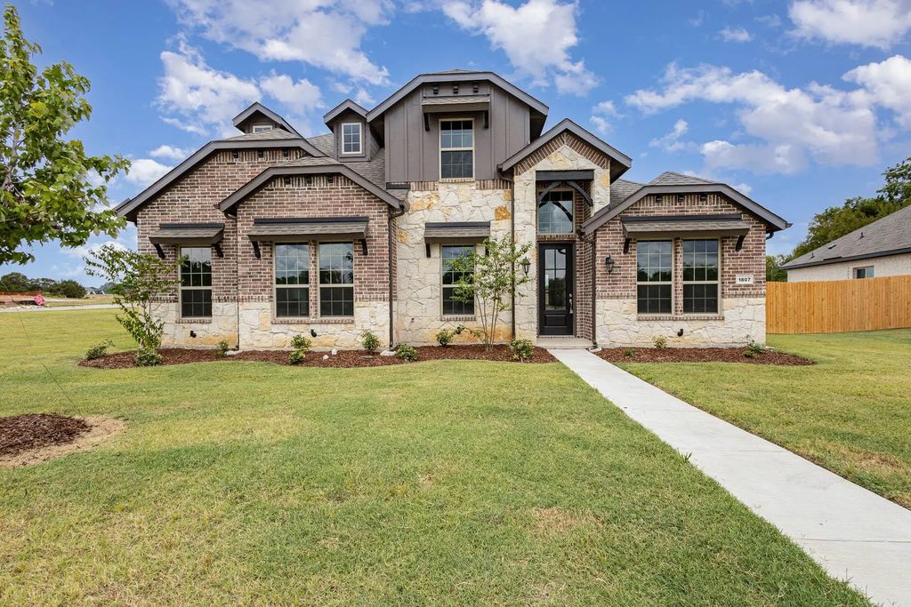 1807 Osage Court, DeSoto