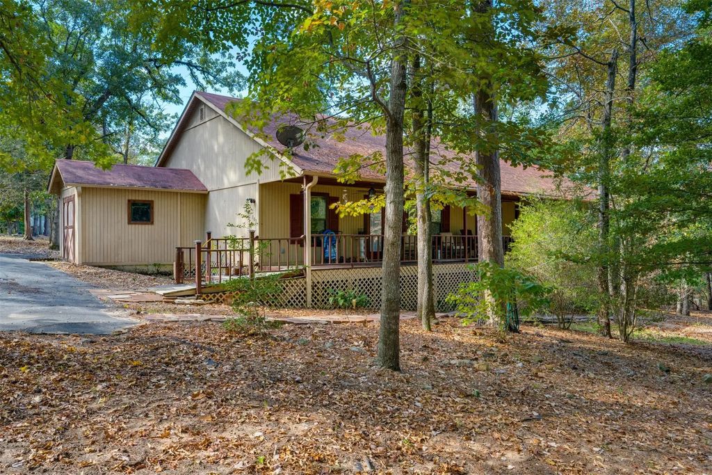 705 Wildwood Trail, Holly Lake Ranch