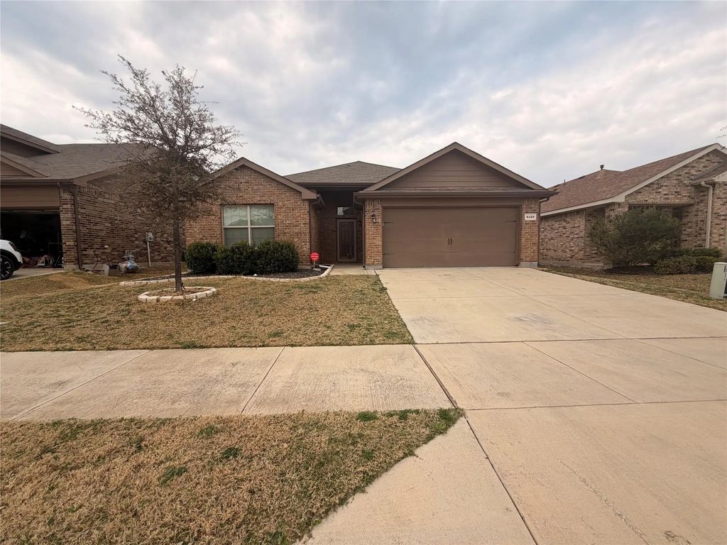 6320 Sails Street, Fort Worth