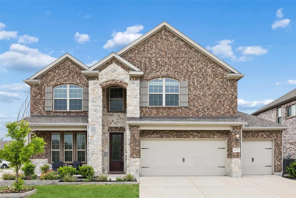 1940 Tomahawk Trail, Aubrey