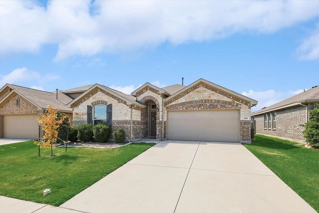 505 Saguaro Drive, Fort Worth