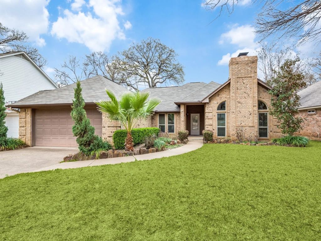 2144 S Winding Creek Drive, Grapevine