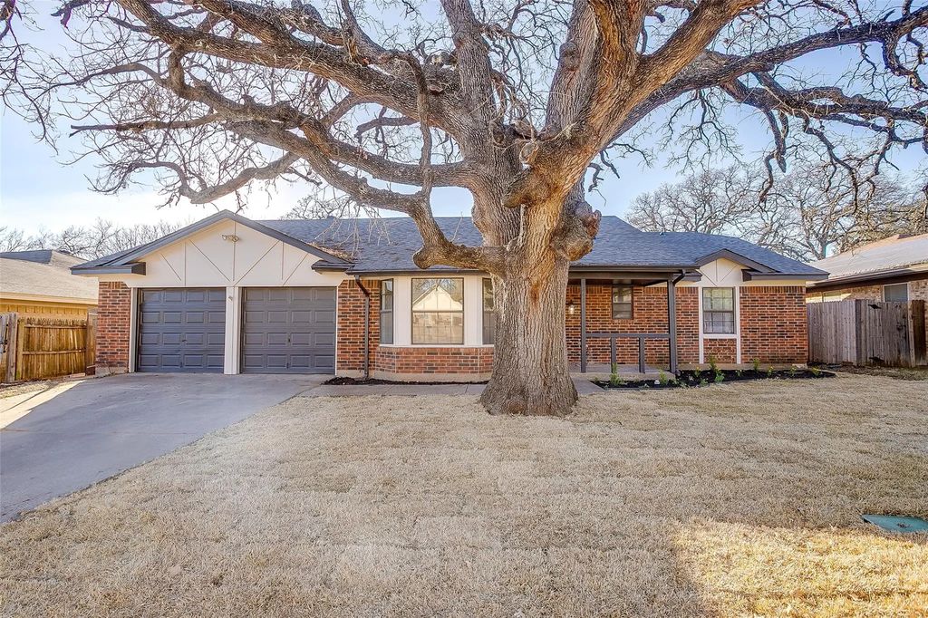 2421 Meadow View, Bedford