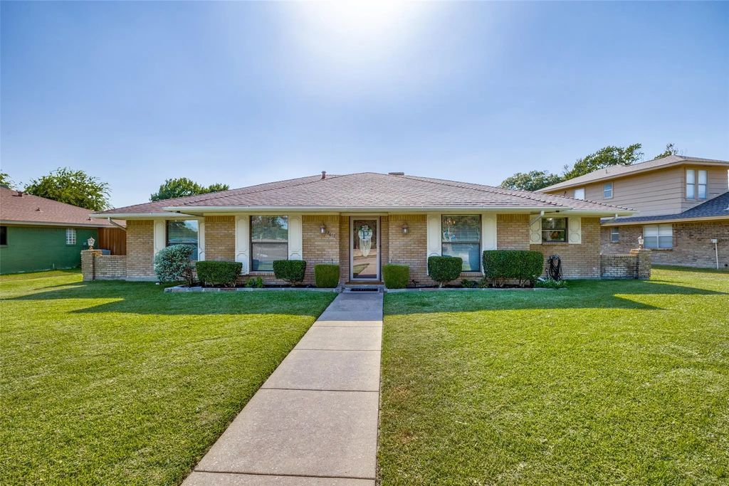 2617 Pinehurst Drive, Plano