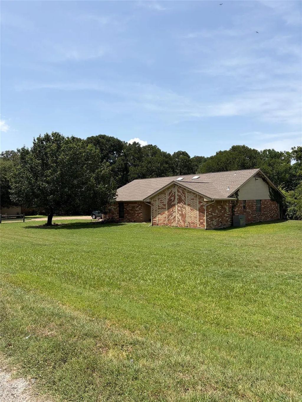 200 Windridge Trail, Burleson