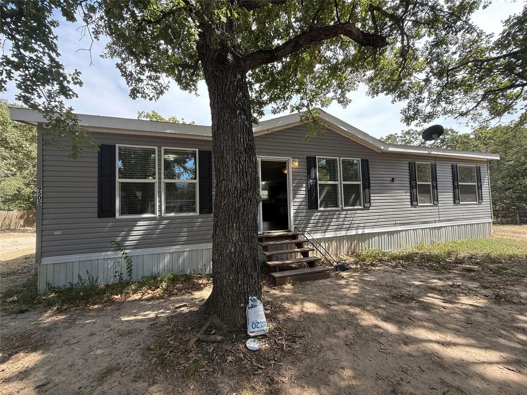 9505 Janet Street, Hawk Cove