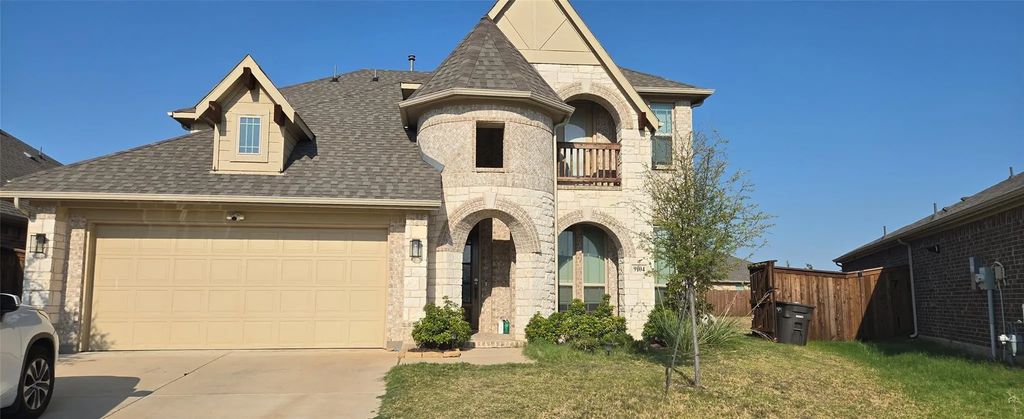 9104 Rock Nettle Drive, Fort Worth