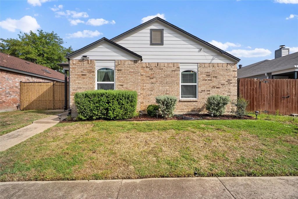 2313 Markland Street, Irving
